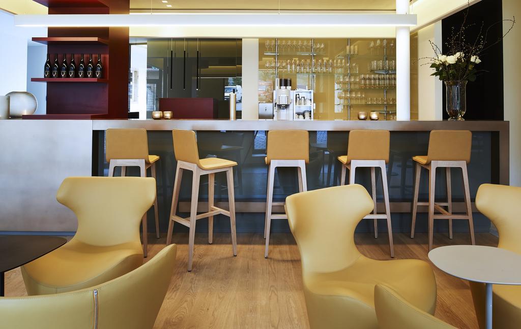 Weinhaus Henninger Hotel Калщад Екстериор снимка